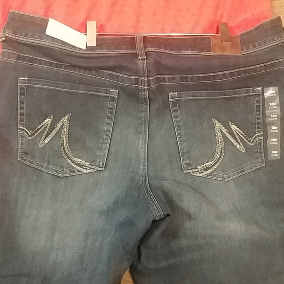 Maurices jeans - Picture 3 of 5